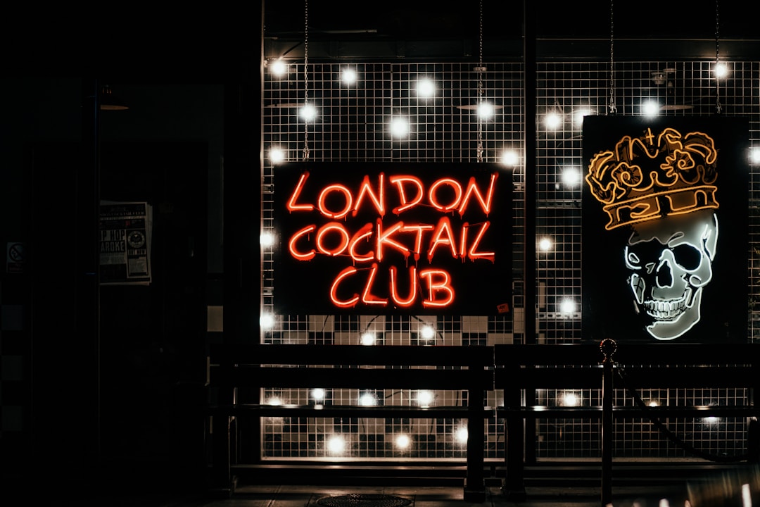 How to Host an Unforgettable Cocktails Night In
