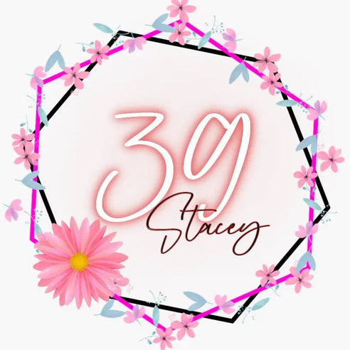 Personalised Birthday Topper | Asymmetrical flower ring Giraffe Cocktails